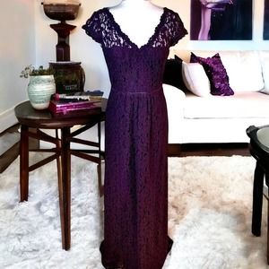 New! David's Bridal Lace Overlay Cap Sleeve Long Gown Lined Plum Purple Size 8